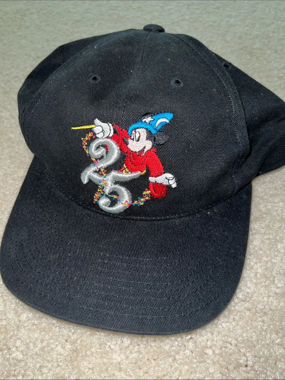 Vintage Disney 25th anniversary hat- EC